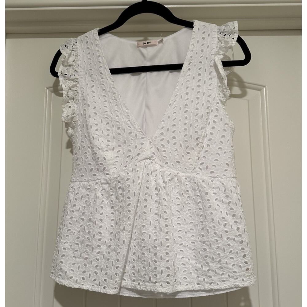 Mi Ami Francesca's V Neck Eyelet Top Blouse Sleeveless - L - White